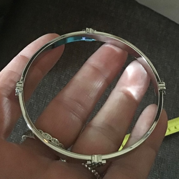 Tory Burch silver bangle bracelet in EUC ✨🤩 Like knew! - Picture 3 of 7